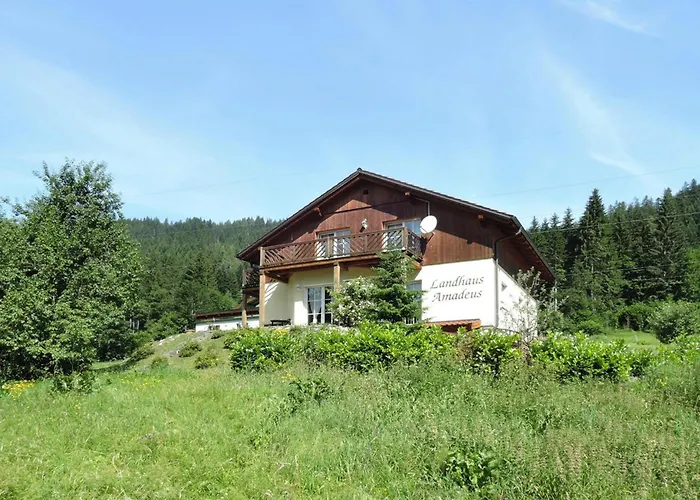 Amadeus, * رادستادت